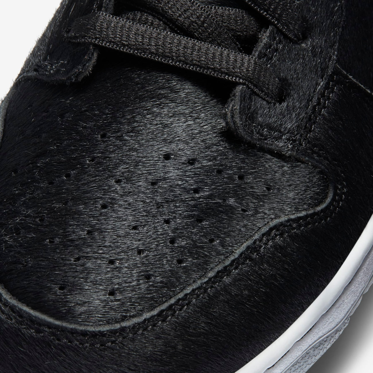 Nike SB Dunk Low "Medicom Toy"(2020)