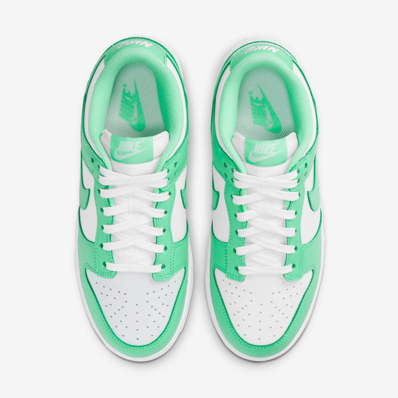 Nike WMNS Dunk Low "Green Glow"