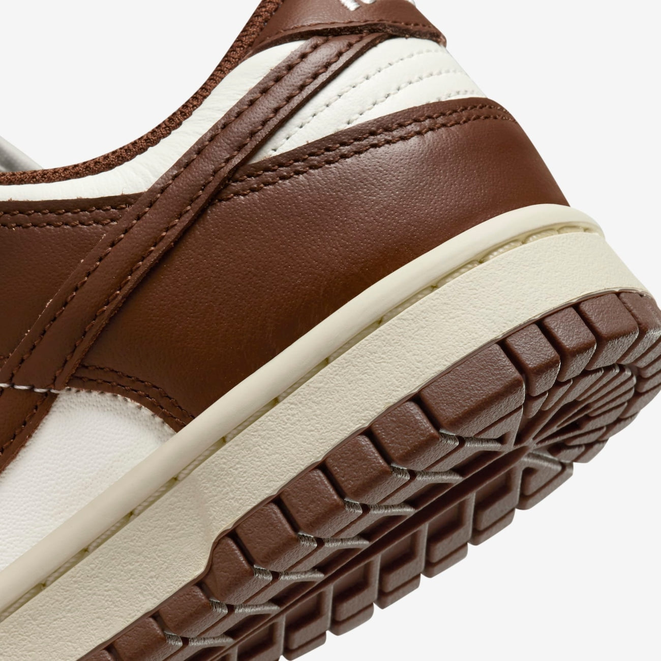 Nike Dunk Low "Cacao Wow"