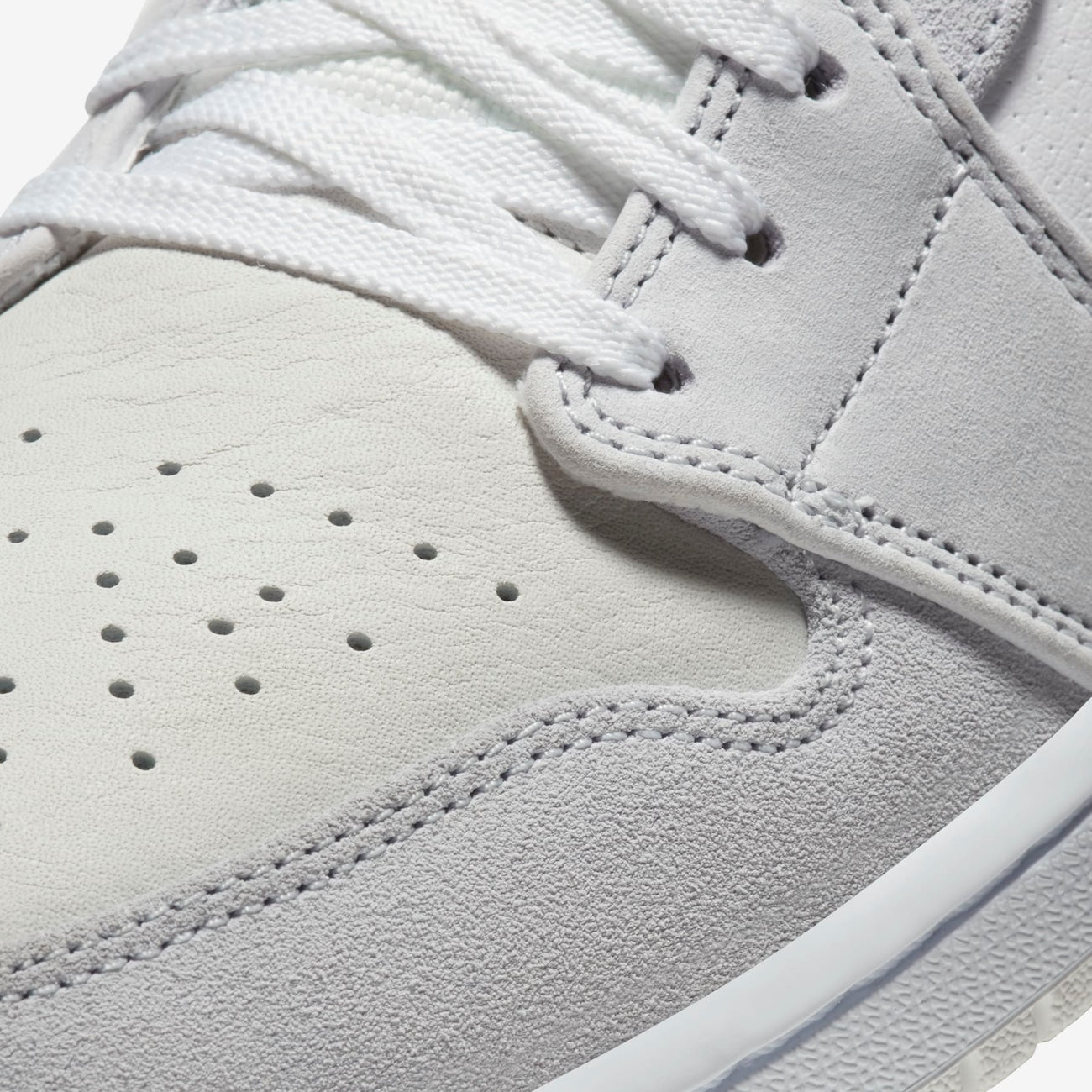 Nike Air Jordan 1 Low "Paris"