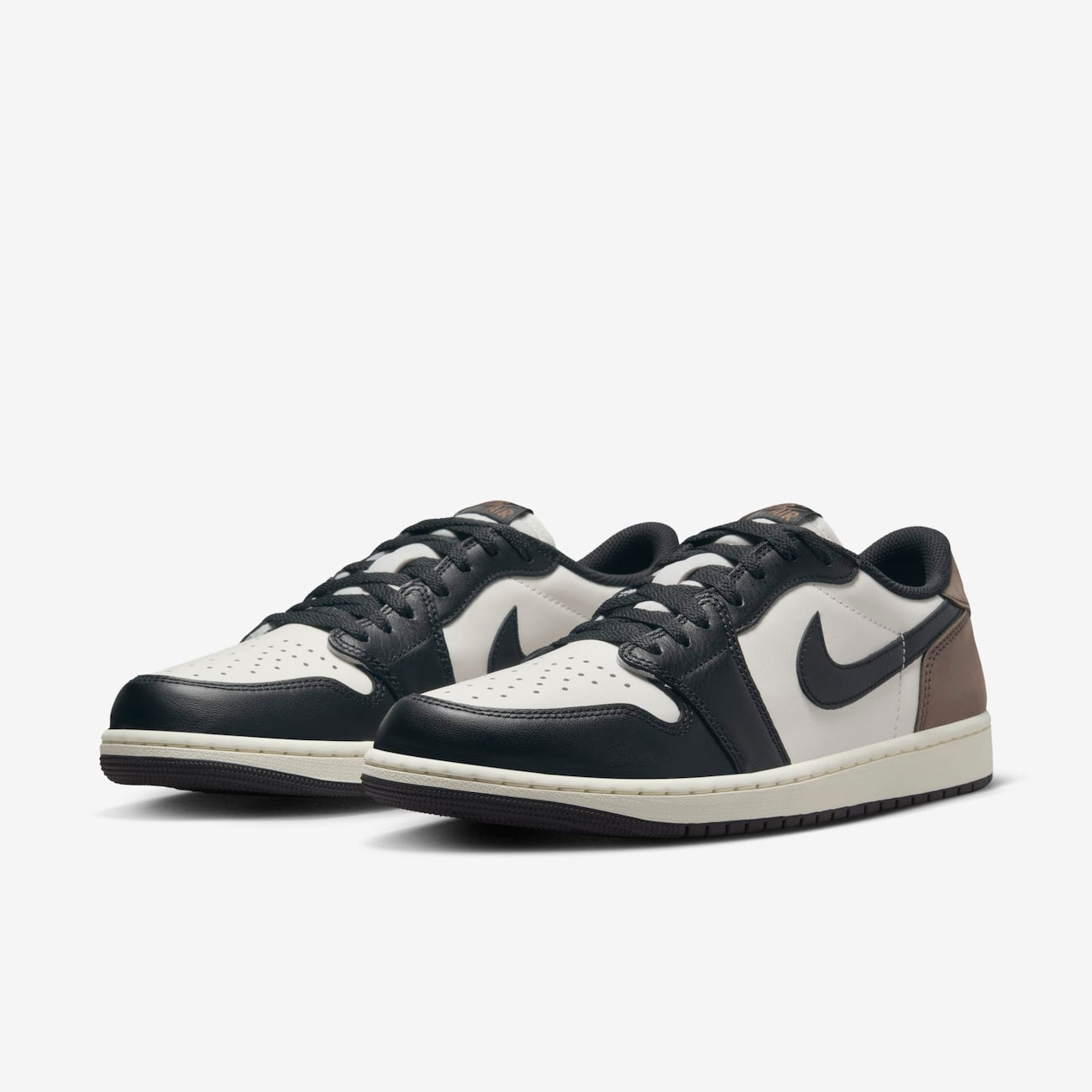 Nike Air Jordan 1 Low "Mocha"