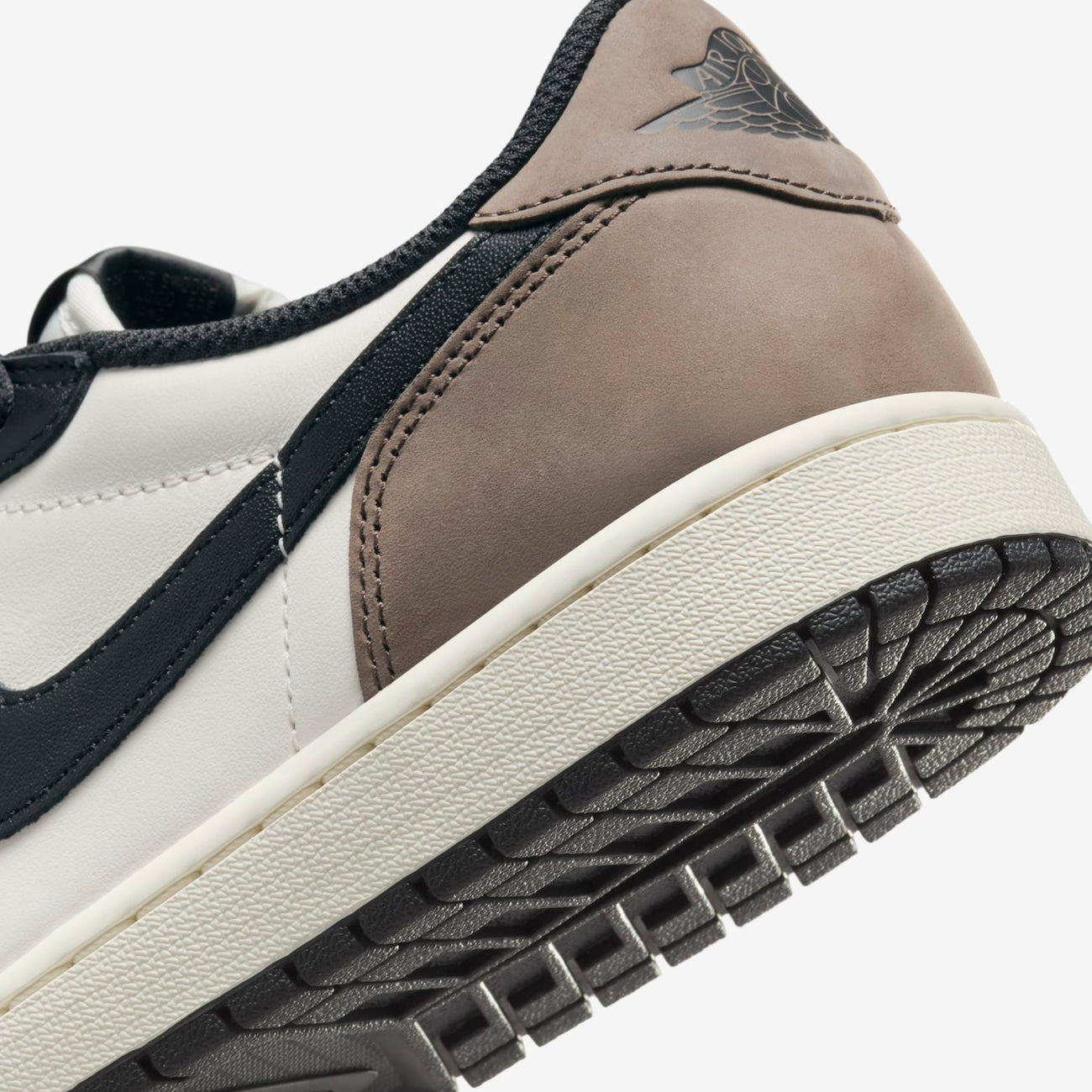 Nike Air Jordan 1 Low "Mocha"