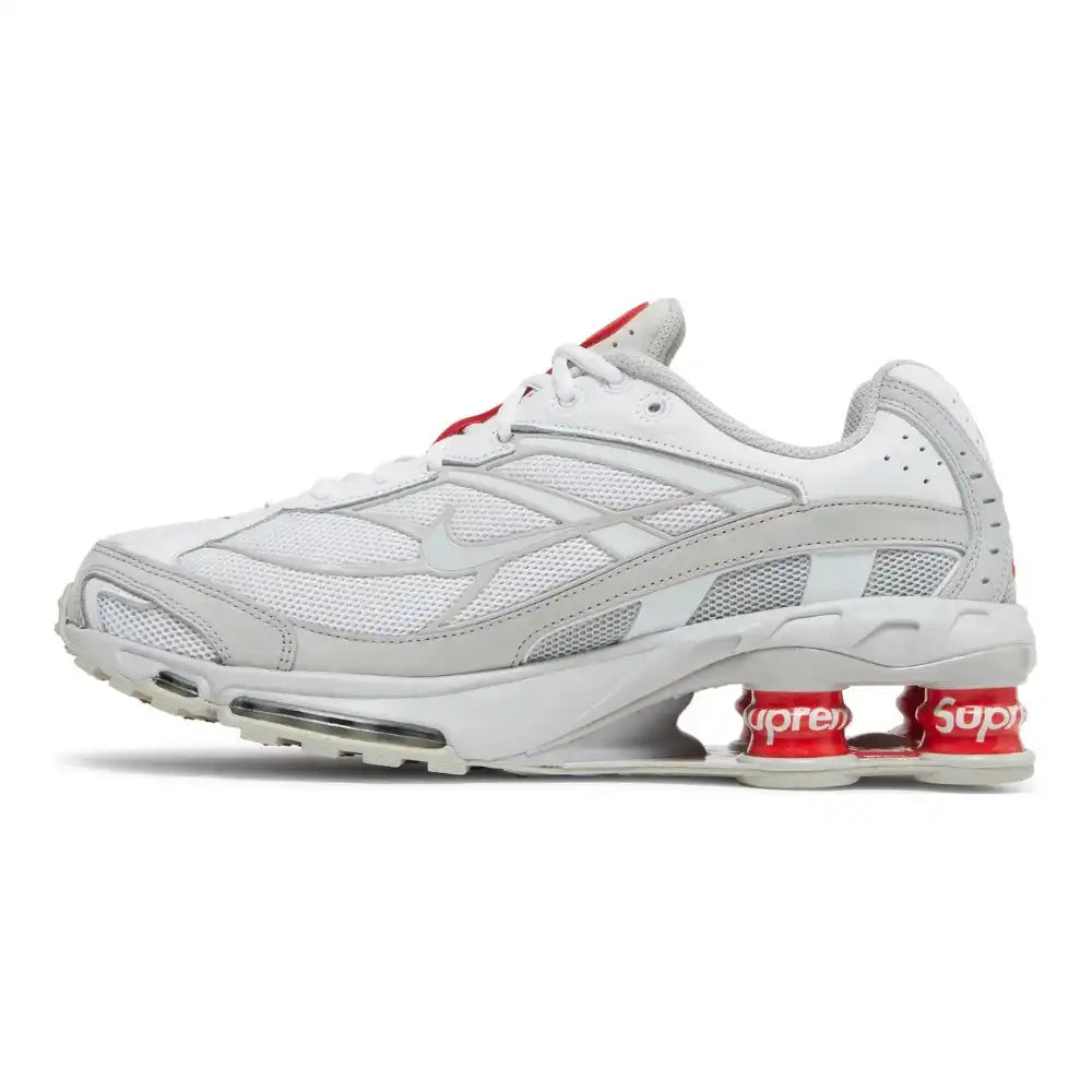Nike Shox R4 x Supreme "White"