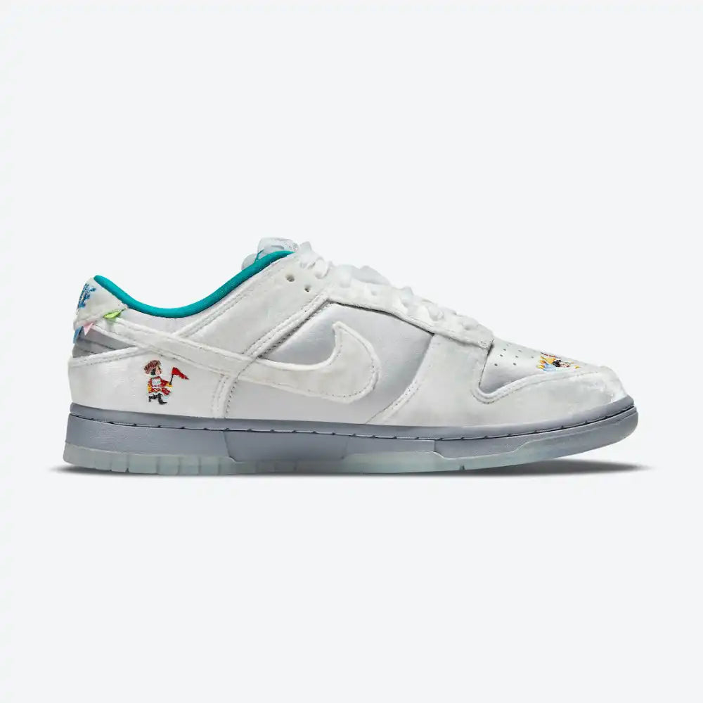 Nike Dunk Low "Ice"