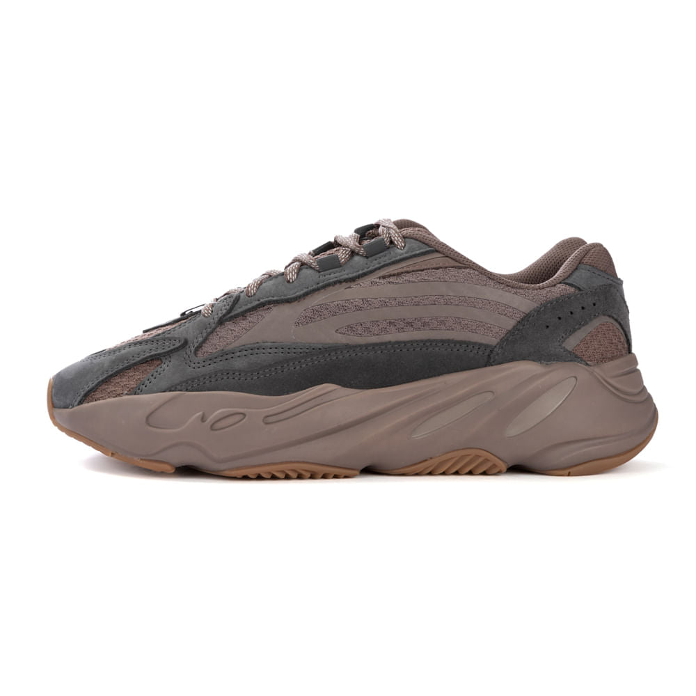 Yeezy Boost 700 v2 "Mauve"
