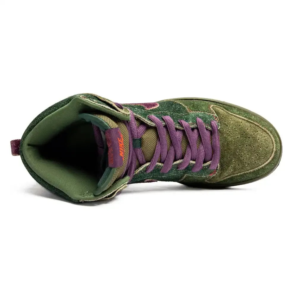 Nike SB Dunk High ''Skunk 420''