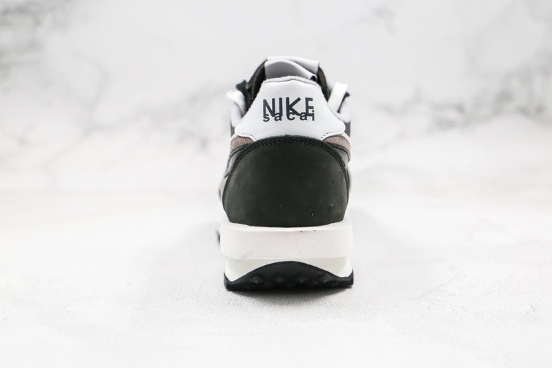 Nike Sacai Black