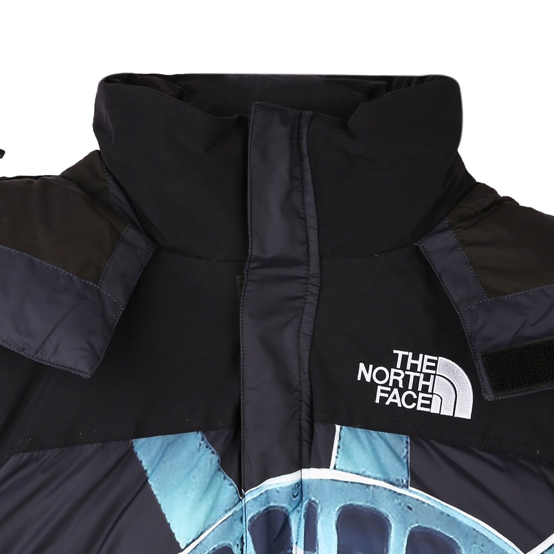 The North Face x Supreme 1994 Nuptse Jacket “Statue of Liberty”