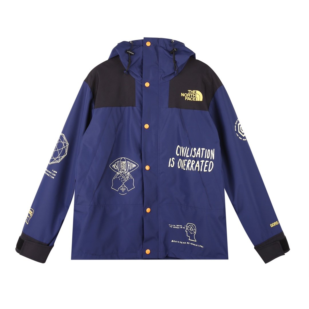 The North Face x Brain Dead Mountain Light Jacket “Civilisation is Overrated” – Edição Limitada