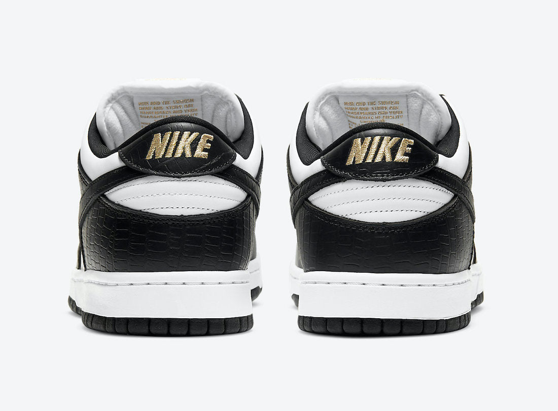 Supreme x Nike SB Dunk Low Stars Black