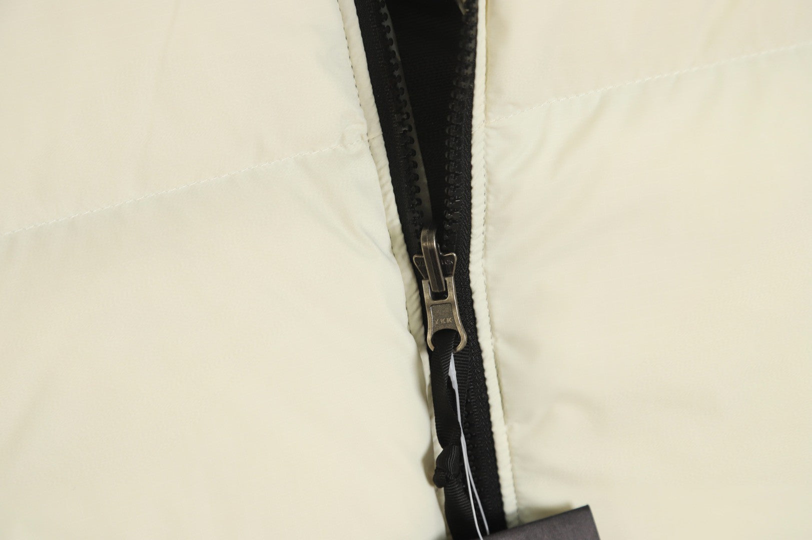 The North Face 1996 Retro Nuptse Jacket – OffWhite/Preto