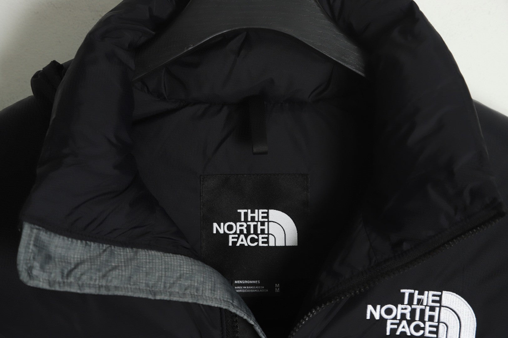The North Face 1996 Retro Nuptse Jacket – Cinza/Preto