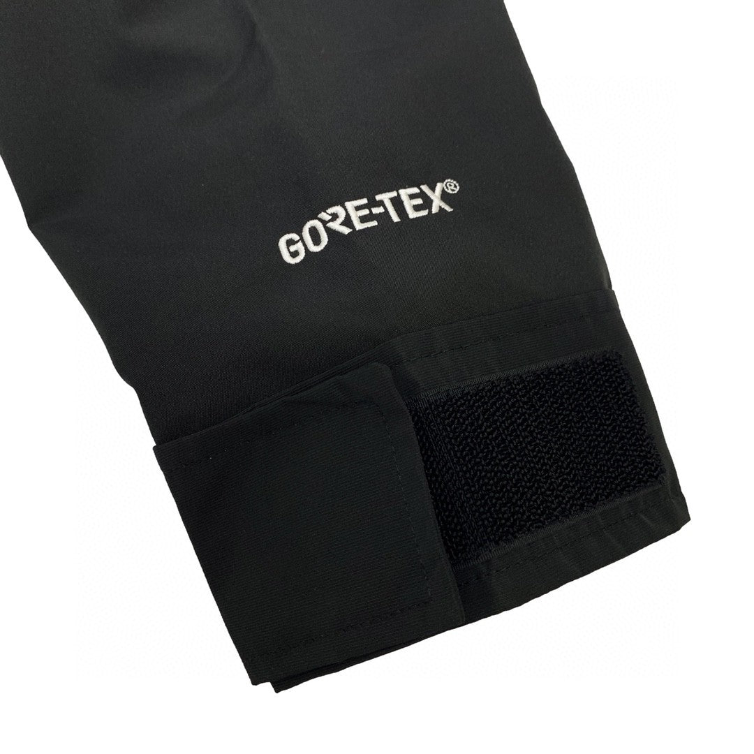 The North Face Mountain Jacket Inspired – GORE-TEX® Black Edition