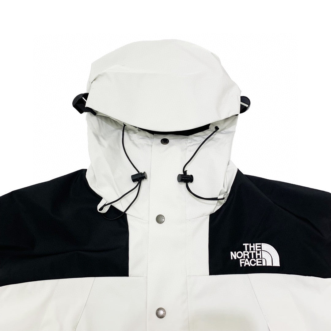 The North Face Mountain Jacket Inspired – GORE-TEX® White Edition