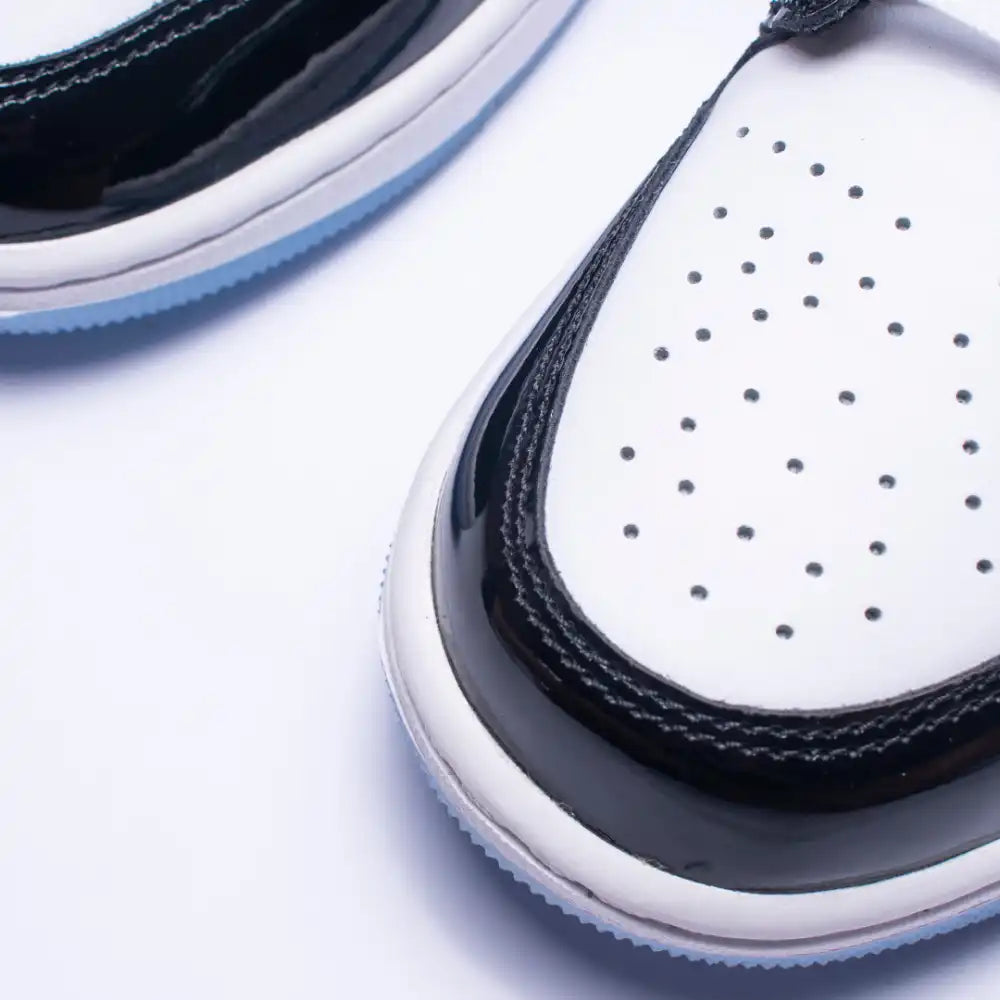 Nike Air Jordan 1 Low "Concord"