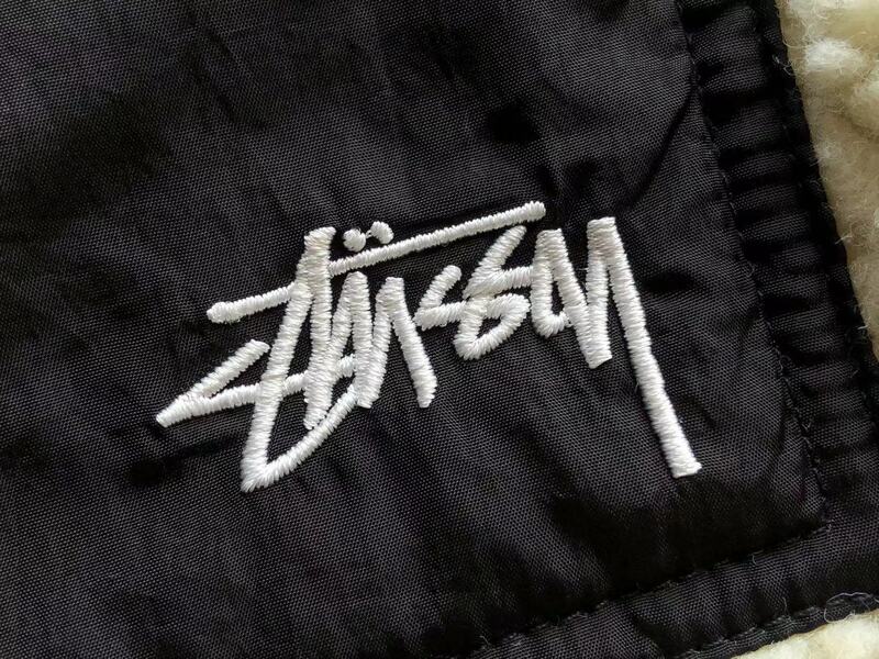Jaqueta Stussy - 8 Ball Sherpa(Dupla Face)