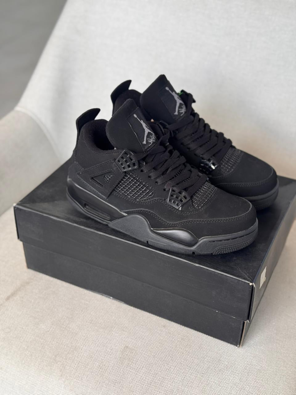 Nike Air Jordan 4 Retro "Black Cat" (Pronta entrega, 38)