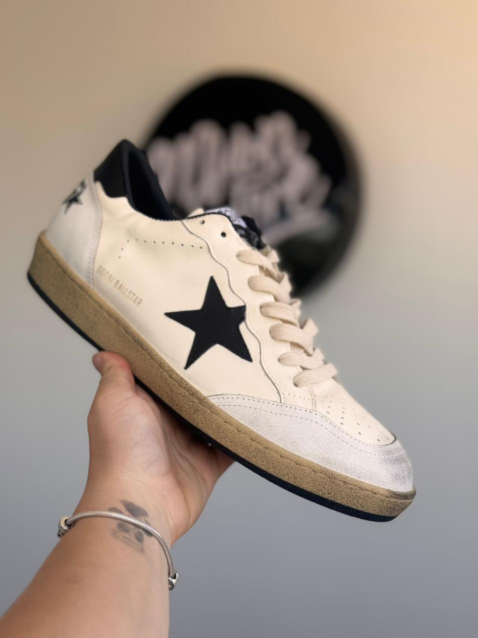 Super-Star Golden Goose "Black Star" (Pronta entrega, 44)
