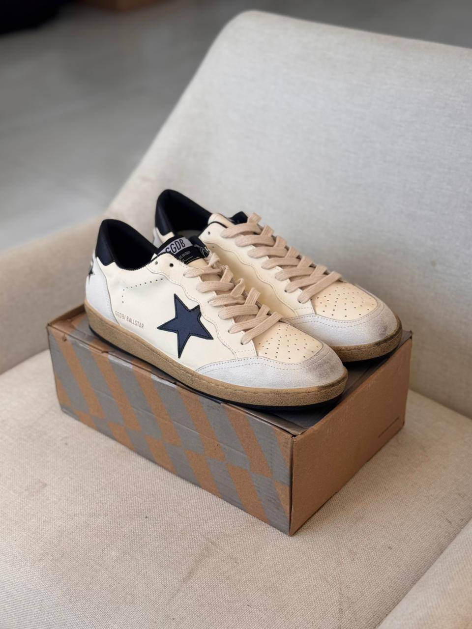 Super-Star Golden Goose "Black Star" (Pronta entrega, 44)