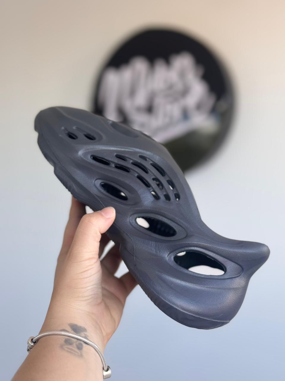 Yeezy Foam Runner "Mineral Blue" (Pronta entrega, 36)