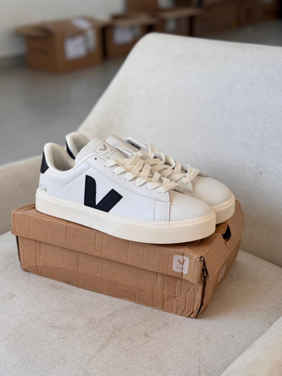 VEJA Campo “Black/White” (Pronta entrega, 42)