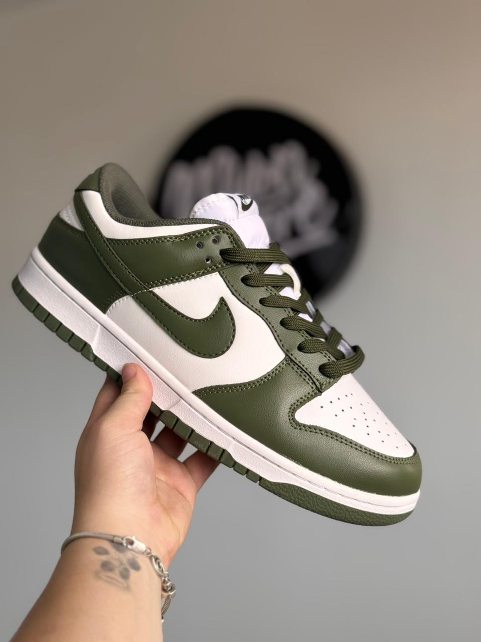 Nike Dunk Low Medium Olive (40.5, Pronta Entrega)