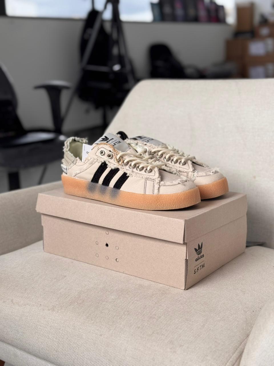 Song for the Mute Bliss x Campus 80s 'Seasame' (41, Pronta Entrega)