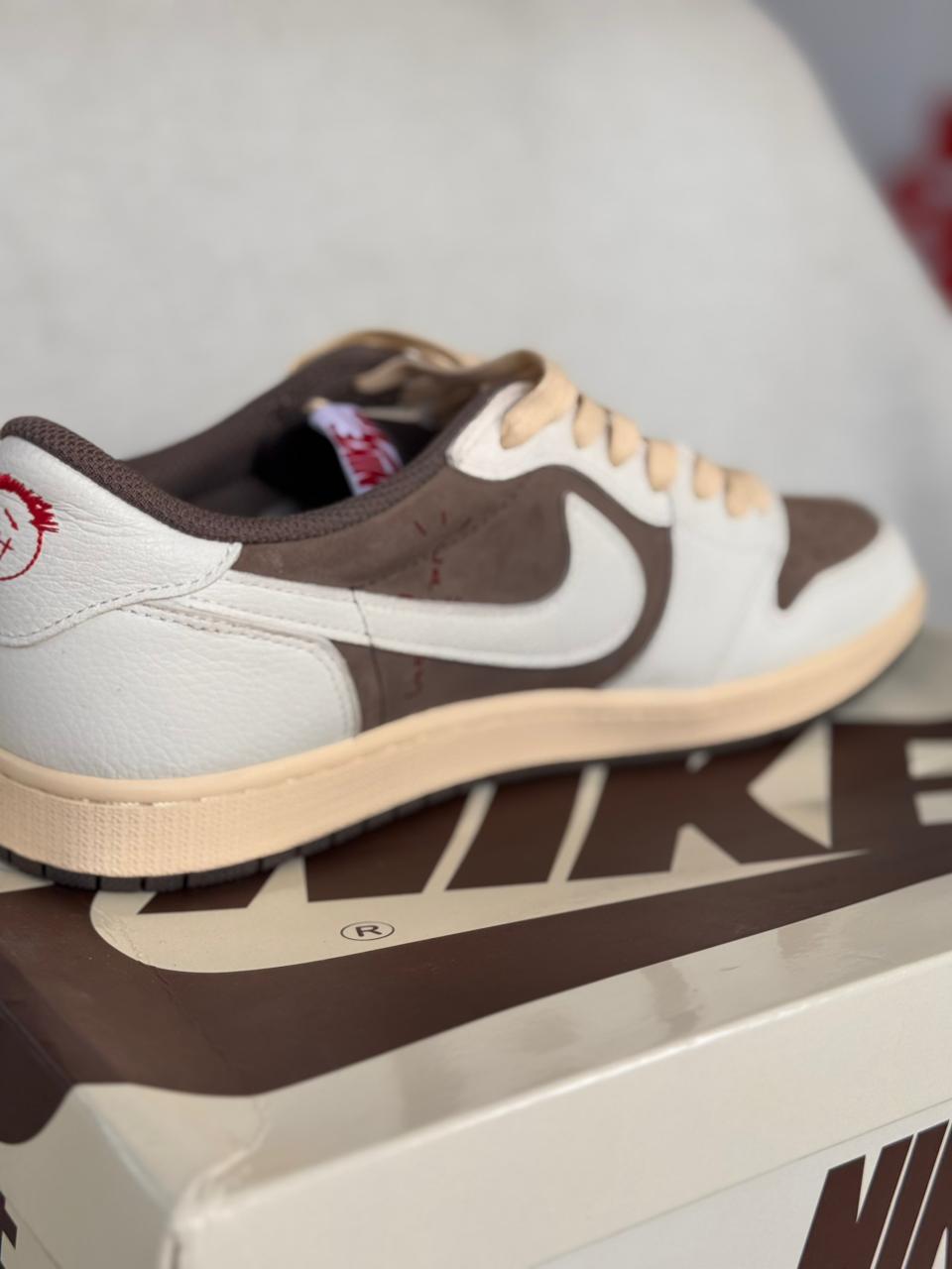 Nike Air Jordan 1 Low x Travis Scott "Reverse Mocha" (Pronta entrega, 42)