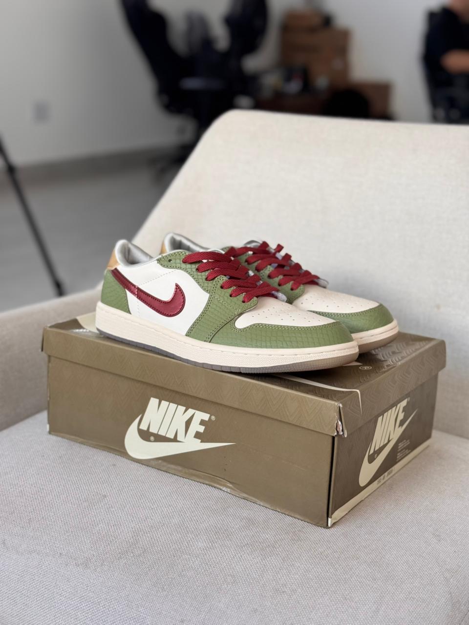 Nike Air Jordan 1 Low x Year of Dragon Chinese (Pronta entrega, 41)