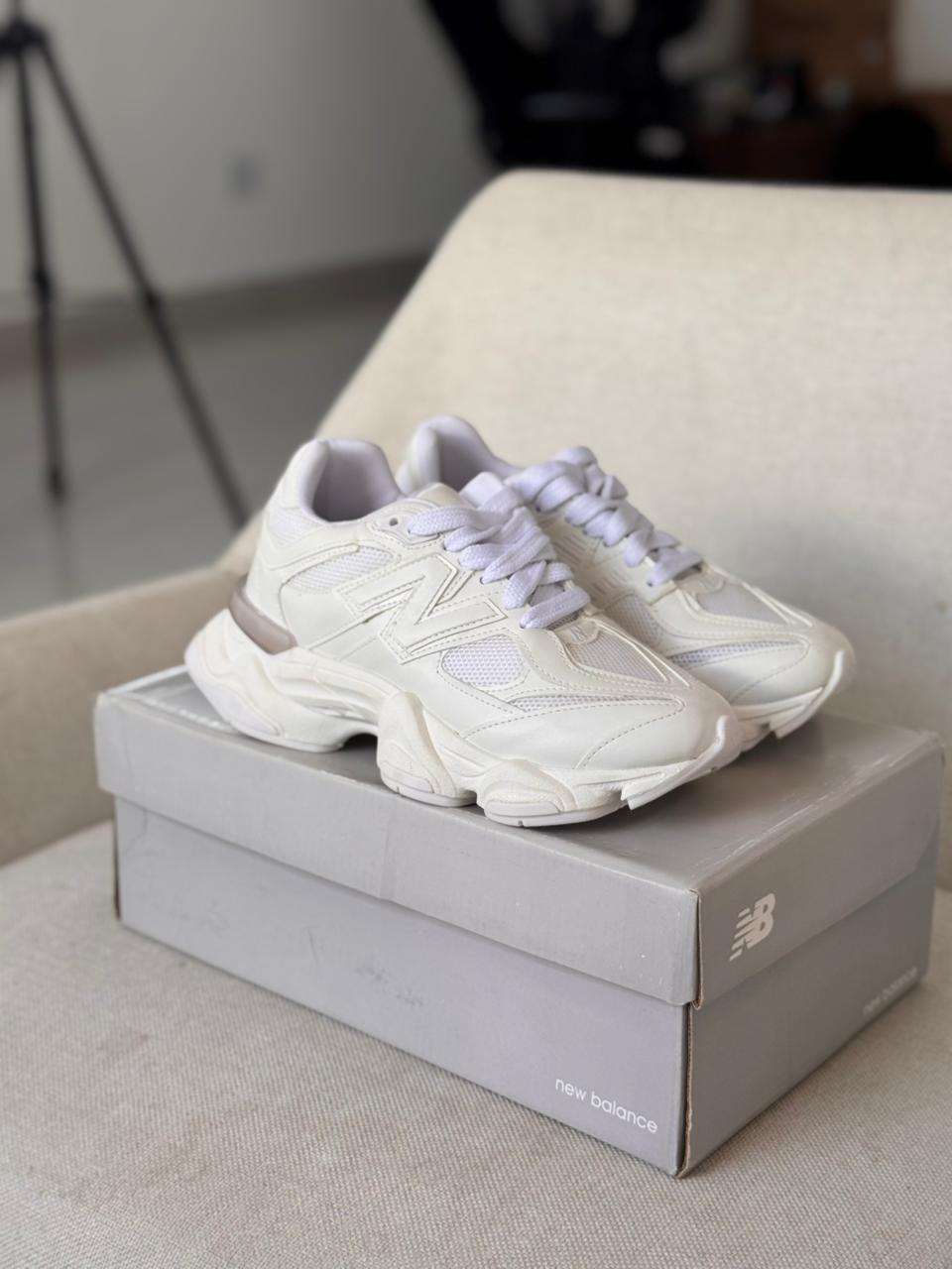 New Balance 9060 "Silver Grey" (Pronta entrega, 35)