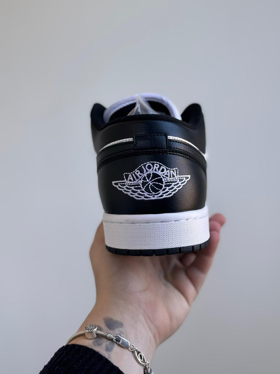 Nike Air Jordan 1 Low ''Panda'' (41, Pronta Entrega)