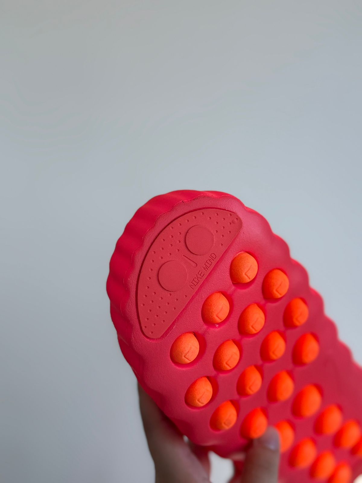 Nike Mind 001 Slide "Solar Red" (42.5, Pronta Entrega)