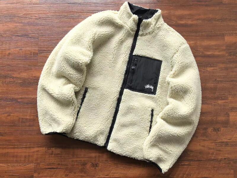 Jaqueta Stussy - 8 Ball Sherpa(Dupla Face)
