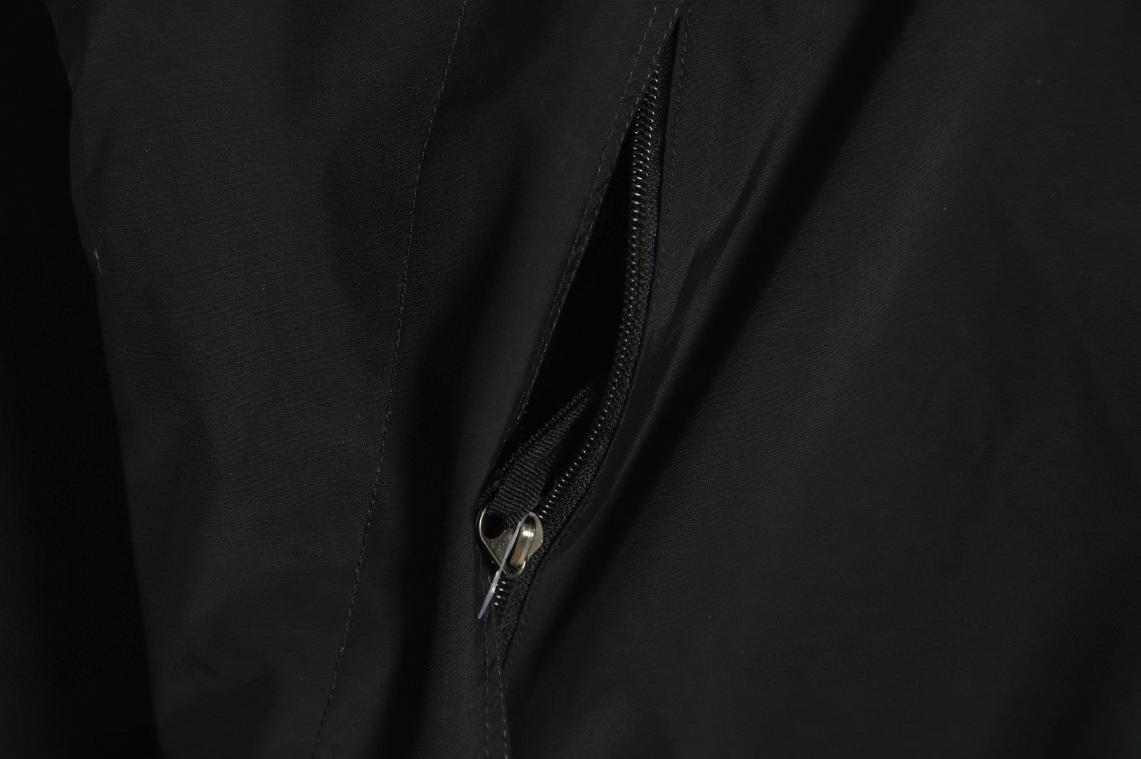 The North Face Mountain Light Jacket - Preta/Preta