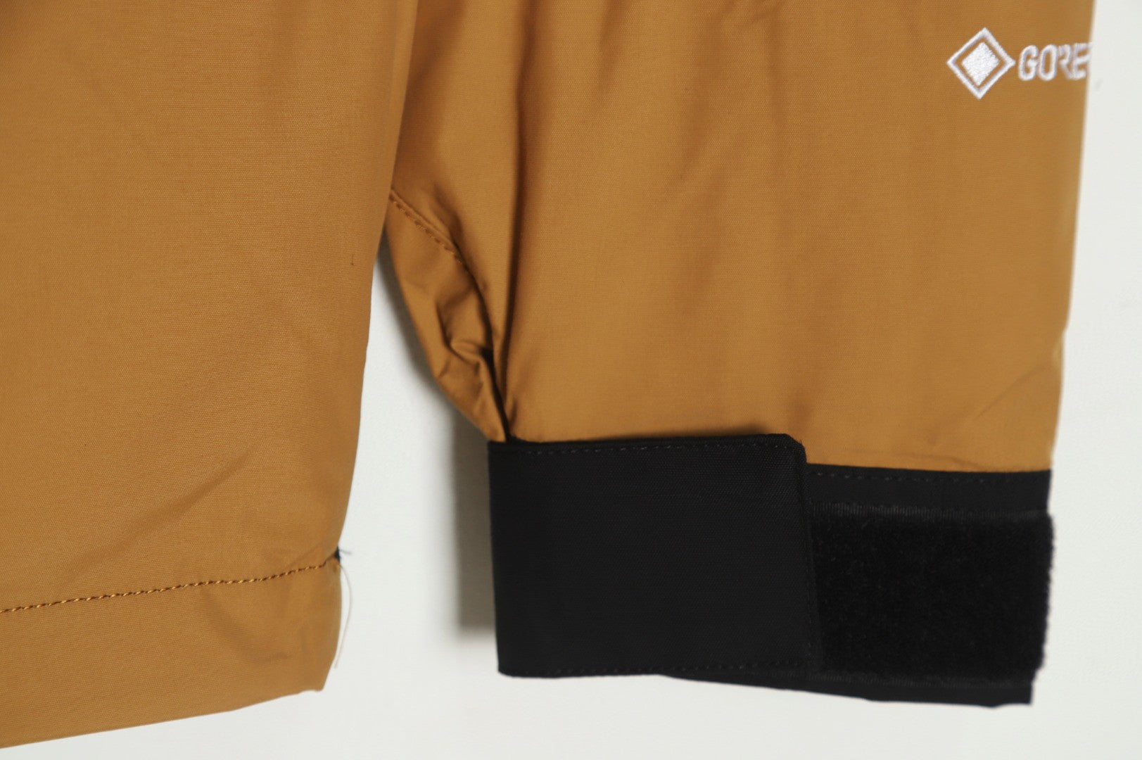 The North Face Mountain Light GTX Jacket - Marrom/Preta