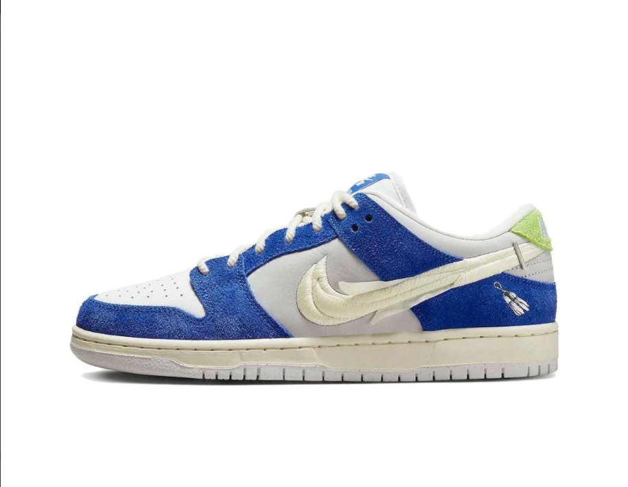 Nike SB Dunk Low Pro "Fly Streetwear Gardenia"