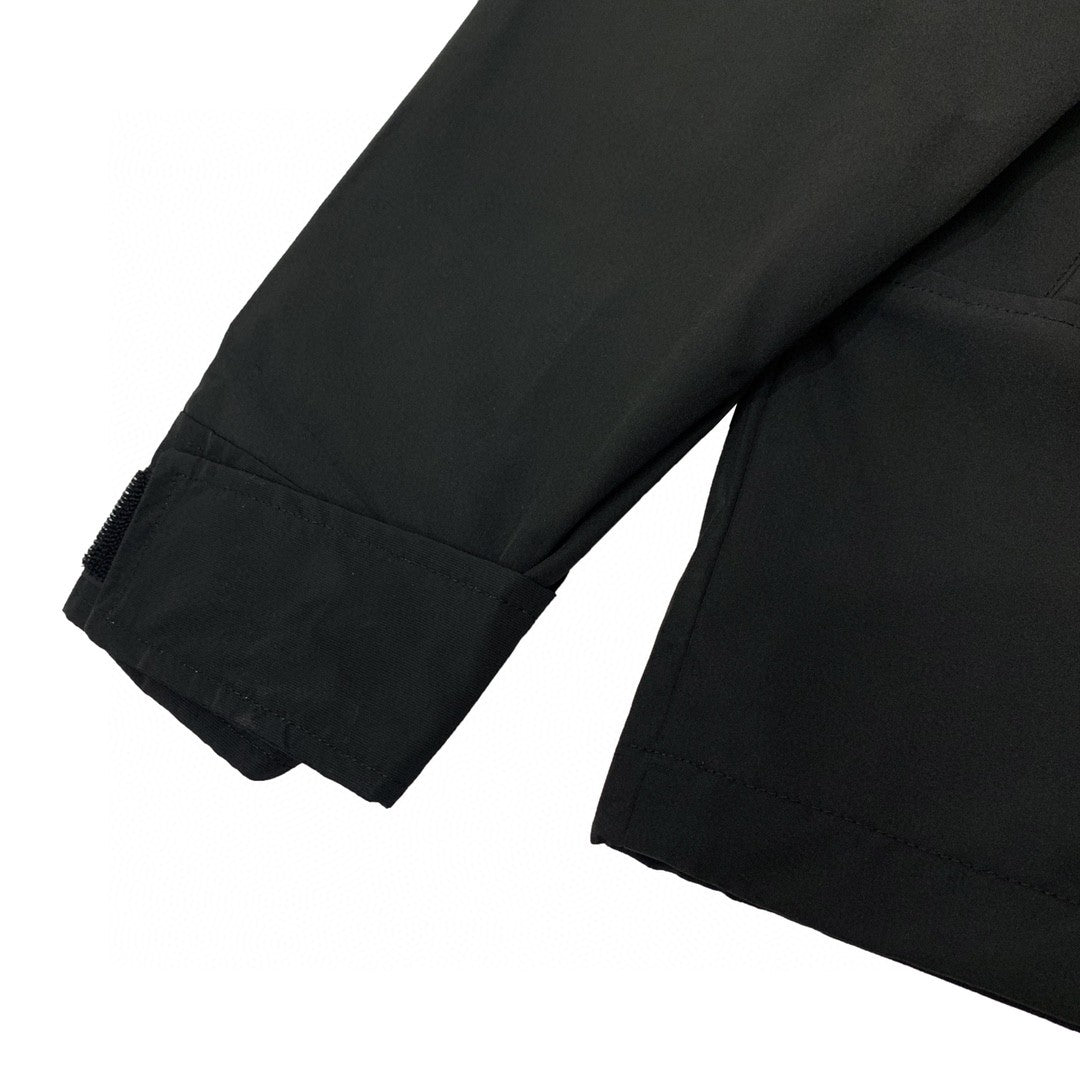 The North Face Mountain Jacket Inspired – GORE-TEX® Black Edition