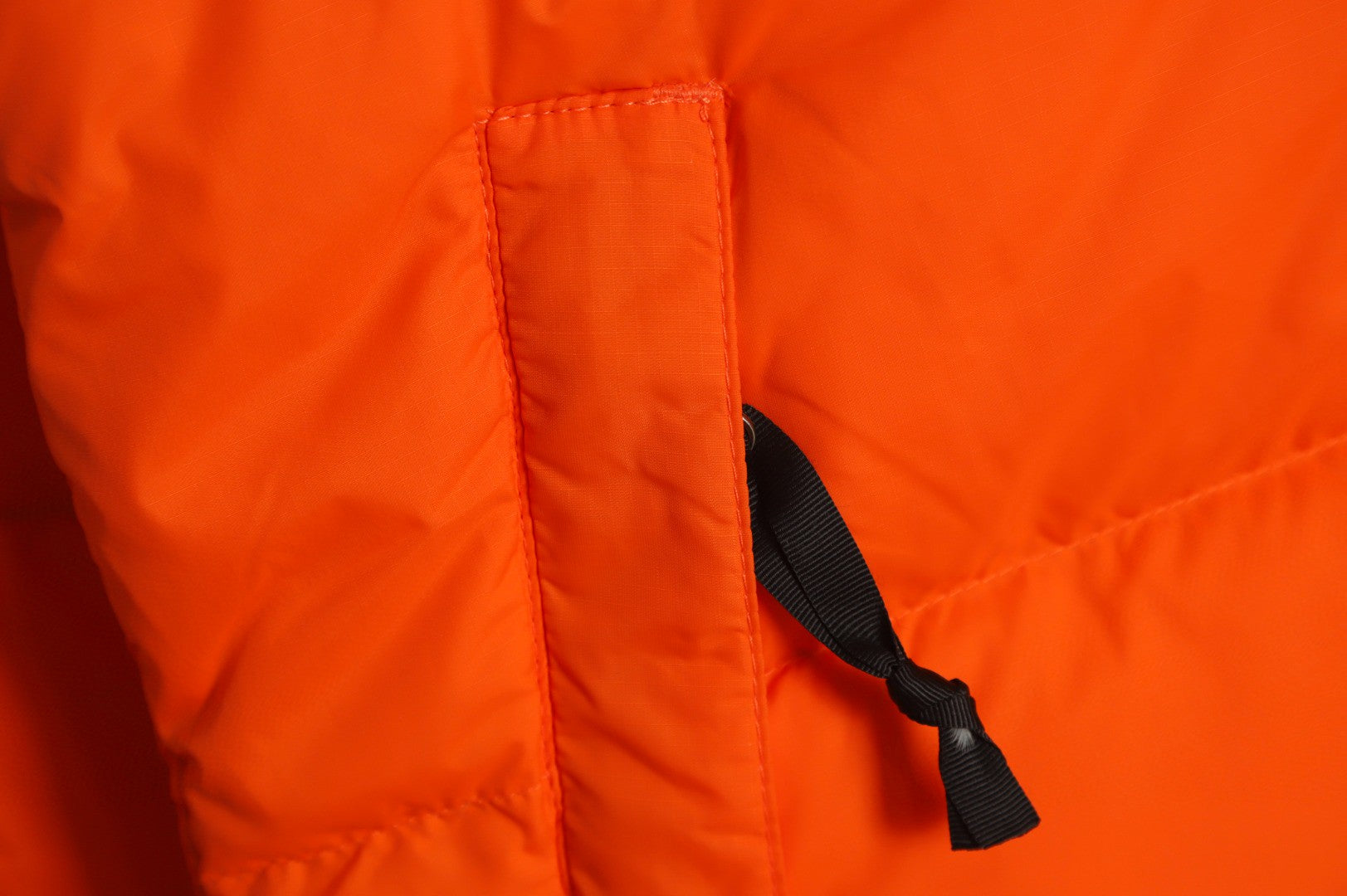 The North Face 1996 Retro Nuptse Jacket – Laranja/Preto