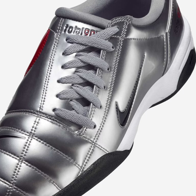 Nike Total 90