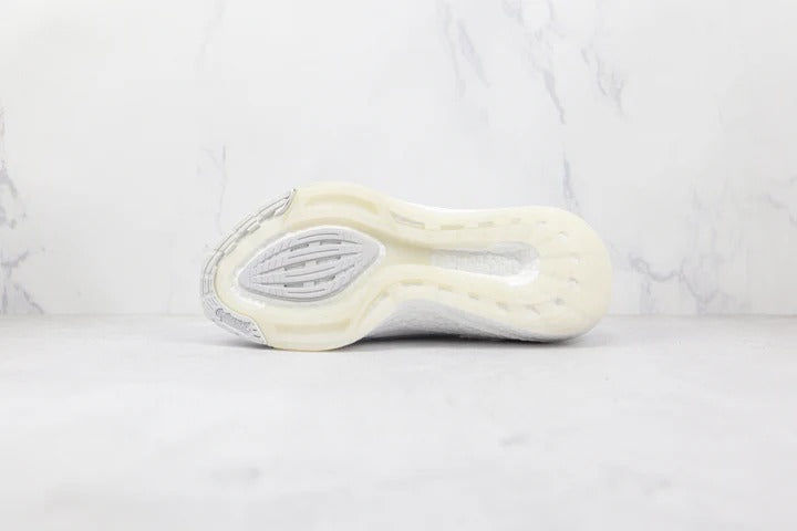 Adidas Ultraboost 22 Triple White