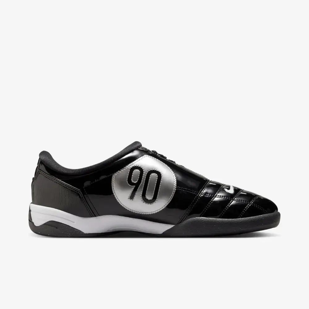 Nike Total 90 Black White