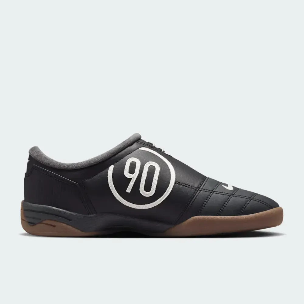 Nike Total 90 SP Black Gum