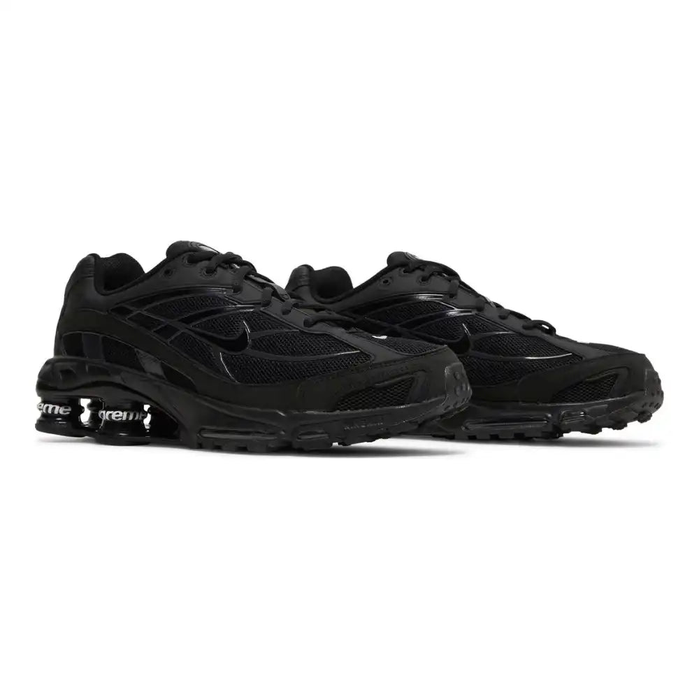 Nike Shox R4 x Supreme “Black”