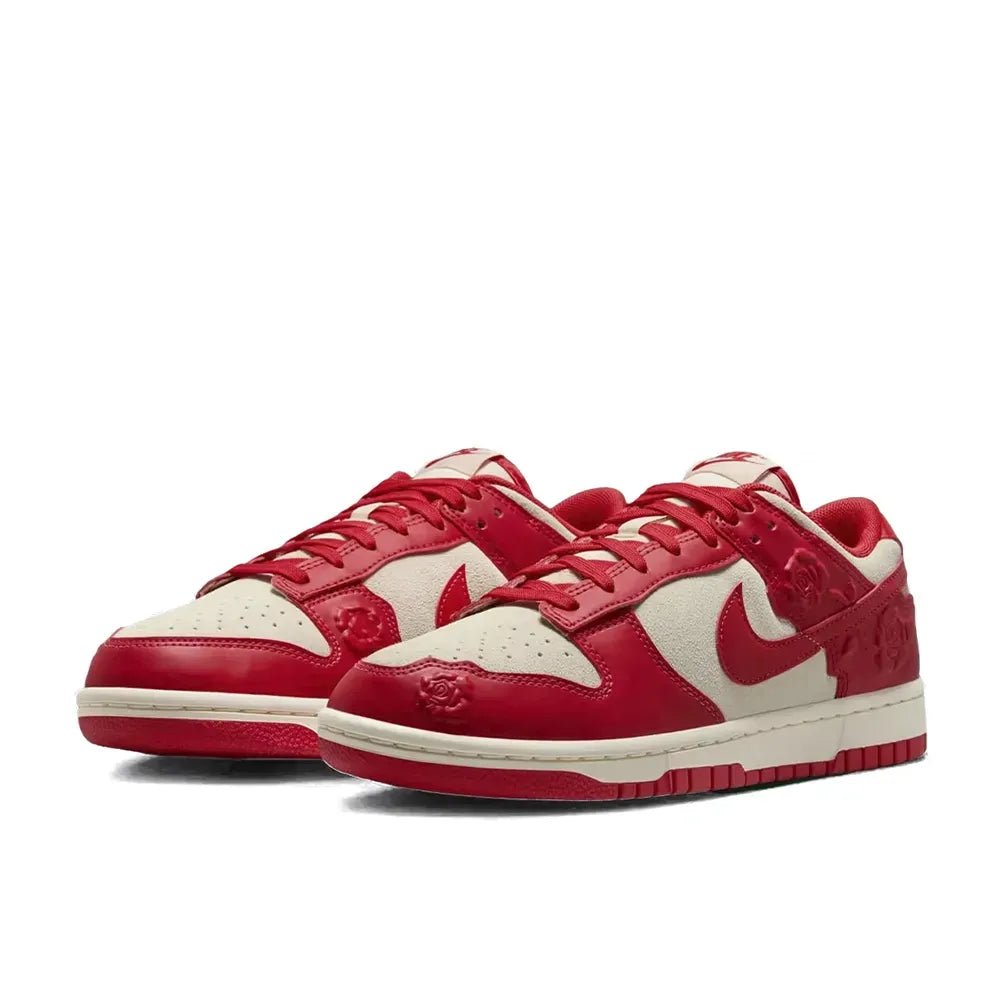 Nike Dunk Low "Red Roses"