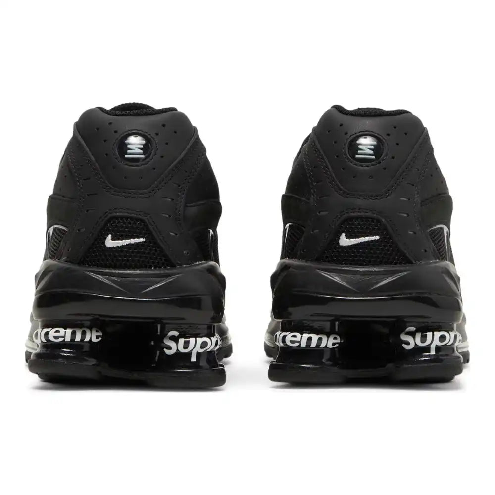 Nike Shox R4 x Supreme “Black”