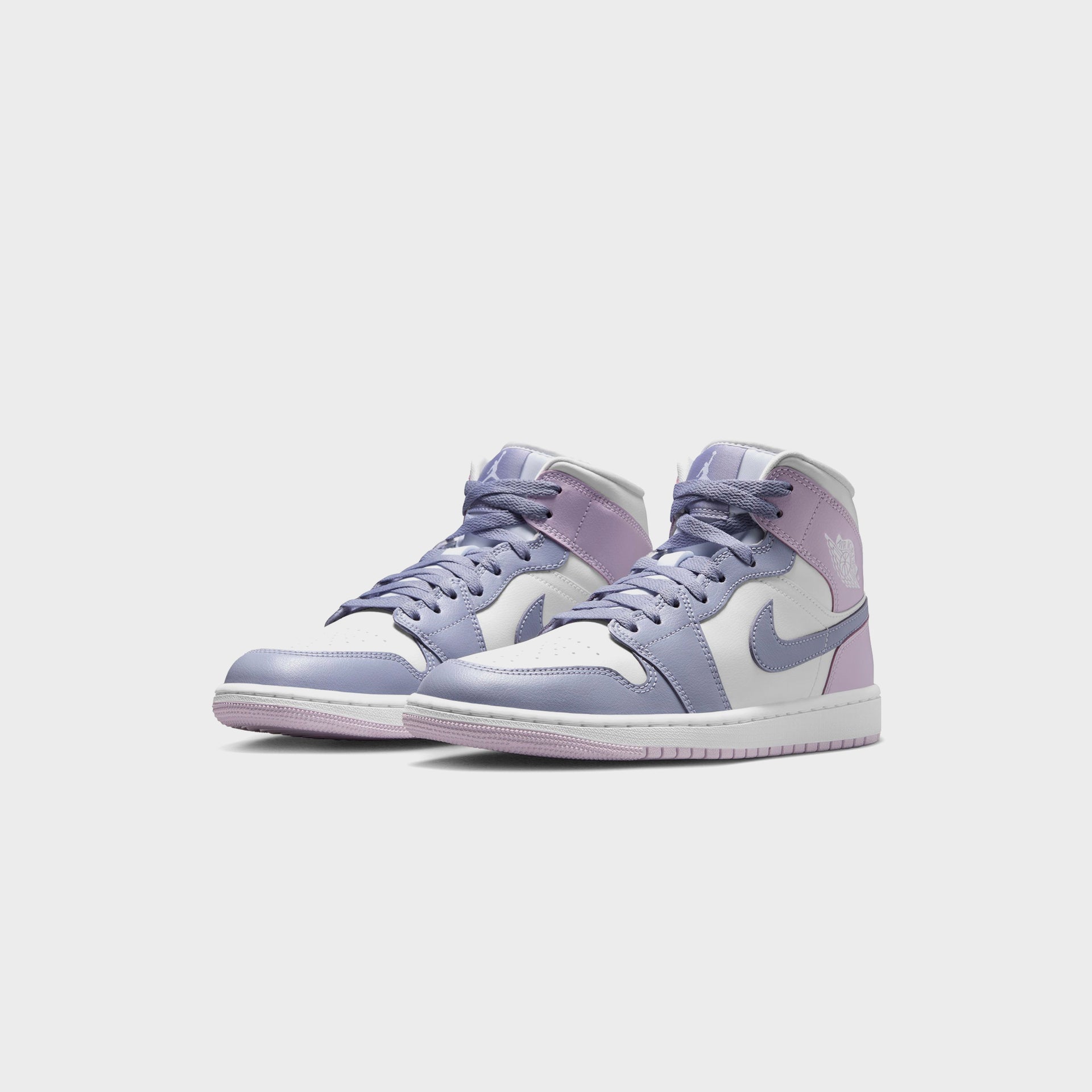 Nike Air Jordan 1 Mid "Indigo Haze Doll White"