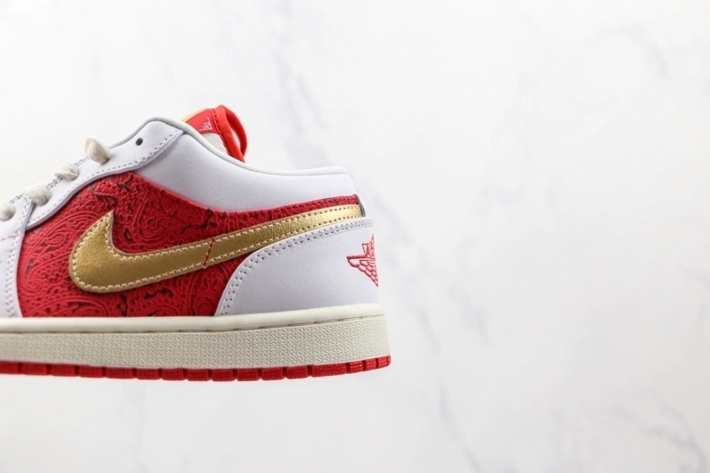 Nike Air Jordan 1 Low "Spades"