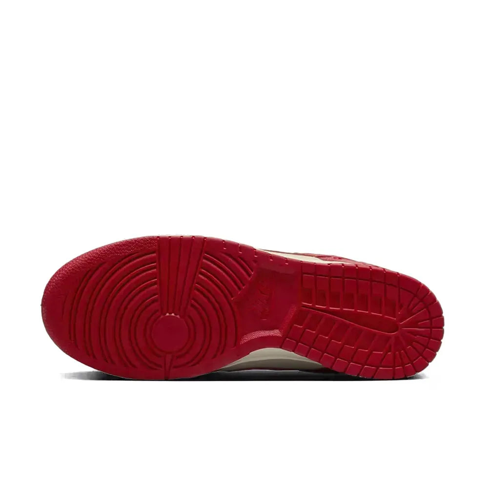 Nike Dunk Low "Red Roses"