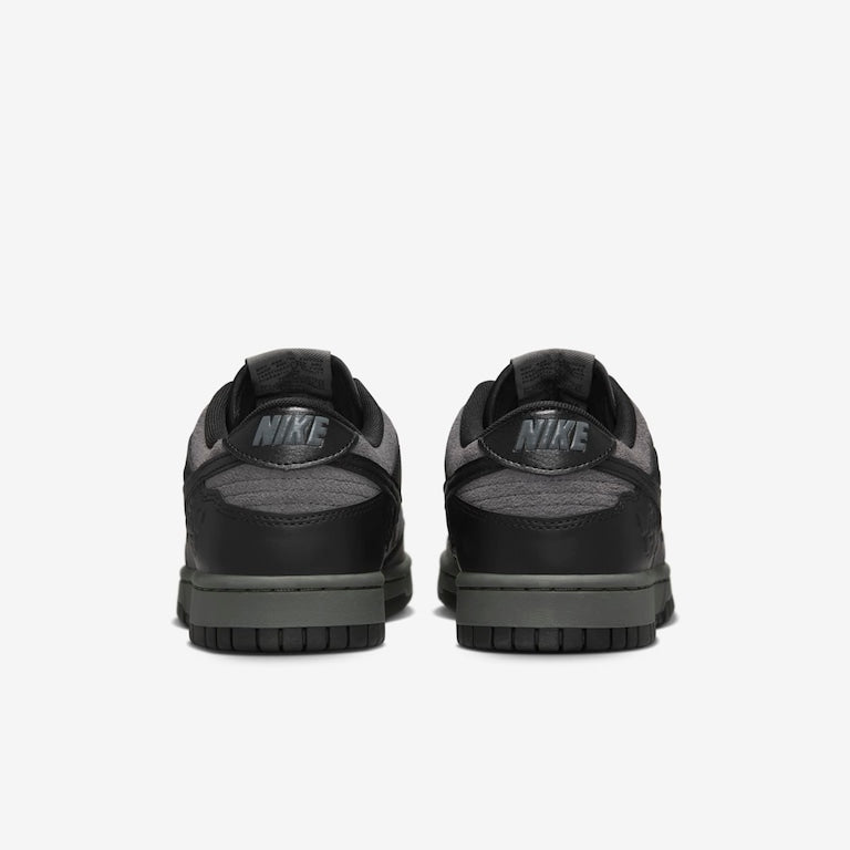 Nike Dunk Low "Black Roses"