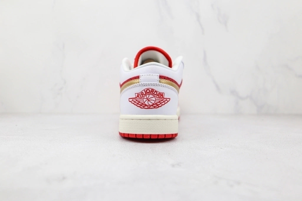 Nike Air Jordan 1 Low "Spades"